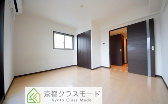 ワイドで使いやすい8.3帖のお部屋です♪