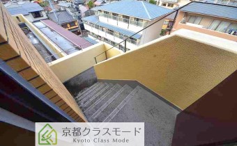 共用階段
