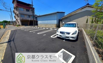 敷地内ガレージ