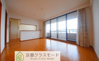 ※室内写真は同マンション内・別タイプの参考画像となります。