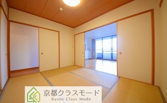※室内写真は同マンション内・別タイプの参考画像となります。