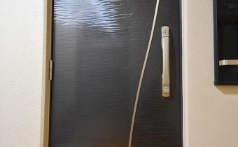 玄関ドア