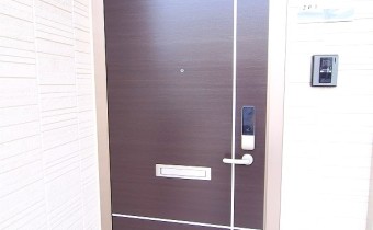玄関ドア