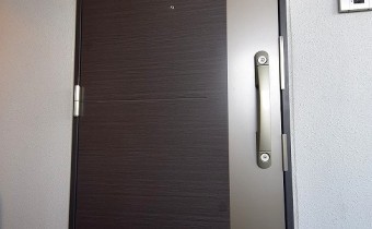 玄関ドア