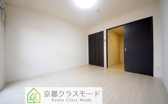 Room 8