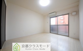 Room 8