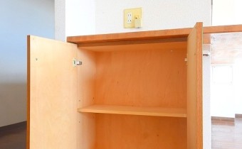 カウンターの収納スペース