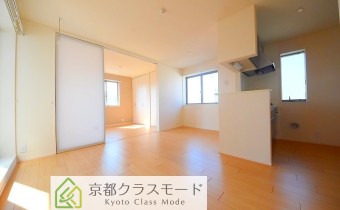 カウンターキッチンタイプのリビングダイニング♪