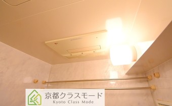 ※室内写真は同マンション内・別タイプの参考画像となります。