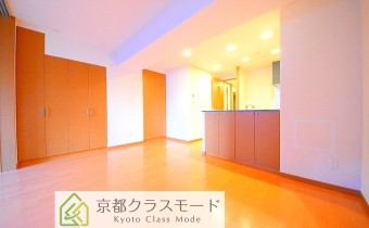 ※室内写真は同マンション内・別タイプの参考画像となります。