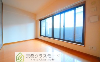 ※室内写真は同マンション内・別タイプの参考画像となります。