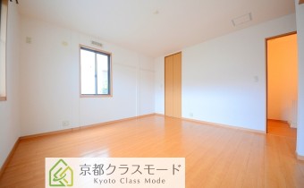 洋室9帖・別アングル