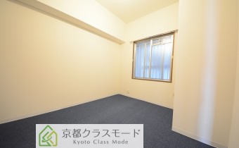 ※写真は同マンション内の別のお部屋のものです。