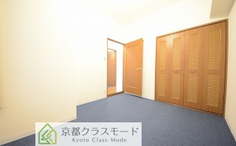 ※写真は同マンション内の別のお部屋のものです。