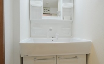 ※写真は同マンション内の別のお部屋のものです。