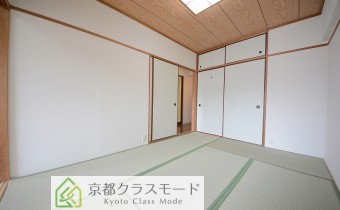 ※写真は同マンション内の別のお部屋のものです。