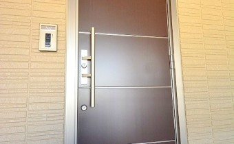 玄関ドア