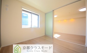 洋室　※室内写真は同建物内の2LDKタイプのものです。参考にご覧ください。