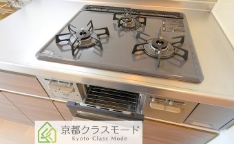３口ガスコンロ（グリル付きです！）