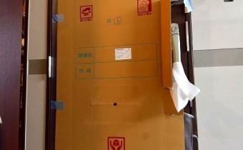 玄関ドア
