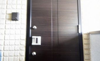 玄関ドア