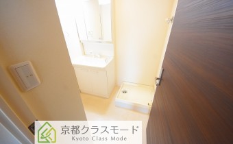 脱衣所　※写真は変転タイプです