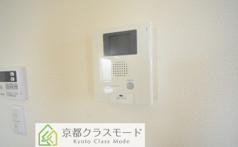TVドアホン　※写真は変転タイプです