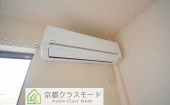 エアコン　※写真は変転タイプです