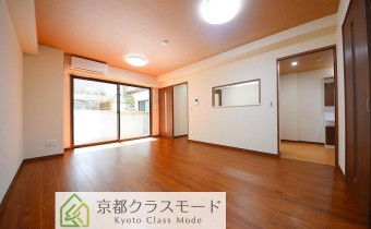 14.7帖のゆとりのリビングダイニング♪フローリングもお洒落です。