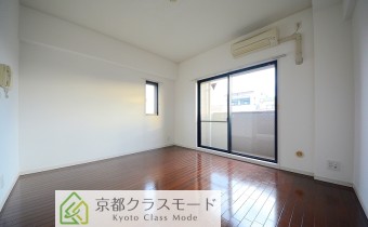 Room 7.7