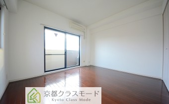 Room 7.7