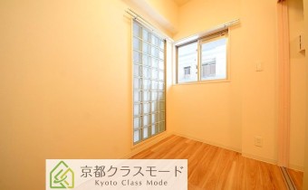 Room 2.7