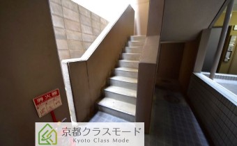 共用階段