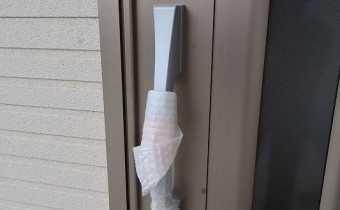 ダブルロック玄関ドア