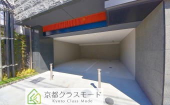 敷地内ガレージ