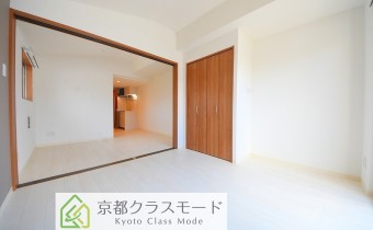 洋室6帖・別アングル