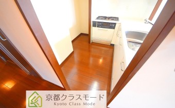 キッチン　別アングル