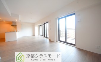 ※室内写真は同マンション内・別タイプの参考画像となります。