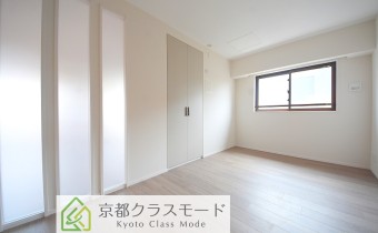 ※室内写真は同マンション内・別タイプの参考画像となります。