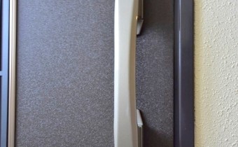 ダブルロック玄関ドア