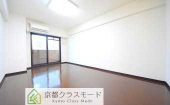 人気の御所南エリアの広々10.3帖の1Kです☆