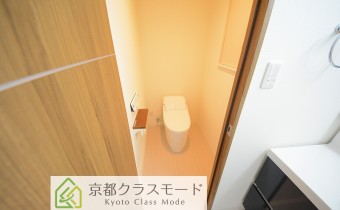 ※室内写真は同マンション内の205号室のものです。