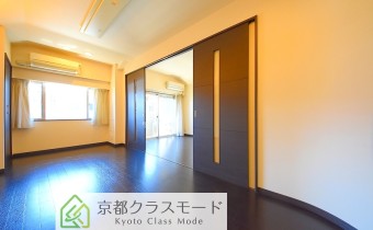 洋室8帖・別アングル