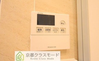 ミストサウナ操作パネル　※室内写真は同マンション内の206号室のものです。
