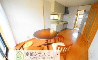 希少な「ペット飼育可(小型犬・猫)」☆ガレージ込みのお得な条件です♪