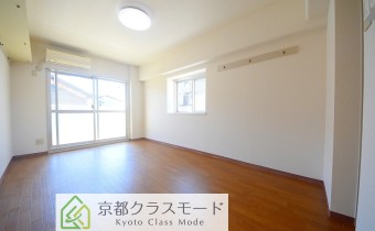 Room9
