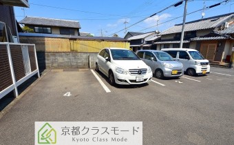 敷地内ガレージ