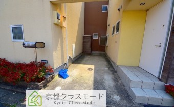 敷地内ガレージ　※ガレージサイズは要確認