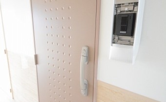 玄関ドア