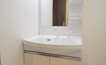 ※室内写真は同マンション内・別タイプの参考画像となります。